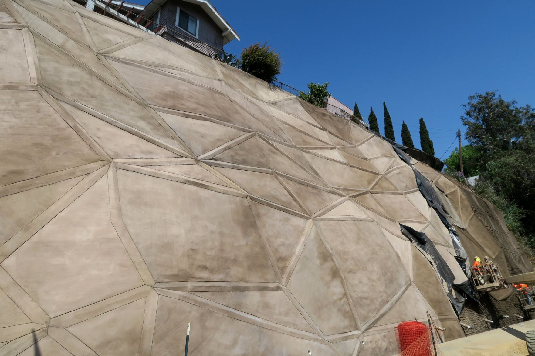 Sunset Boulevard retaining wall echo park 6-14-2019 3-11-07 PM.JPG